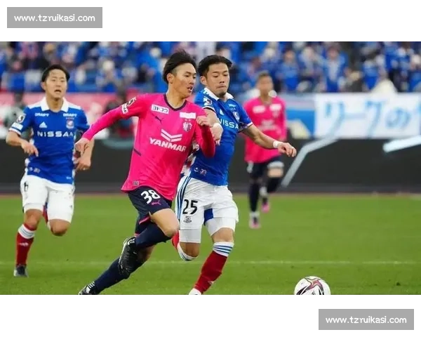 大阪樱花迎战钢巴大阪关西德比点燃联赛焦点之夜球迷期待巅峰对决