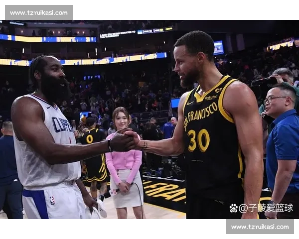 开拓者对阵勇士焦点之战年轻力量碰撞王朝底蕴较量季后赛走势与未来格局前瞻